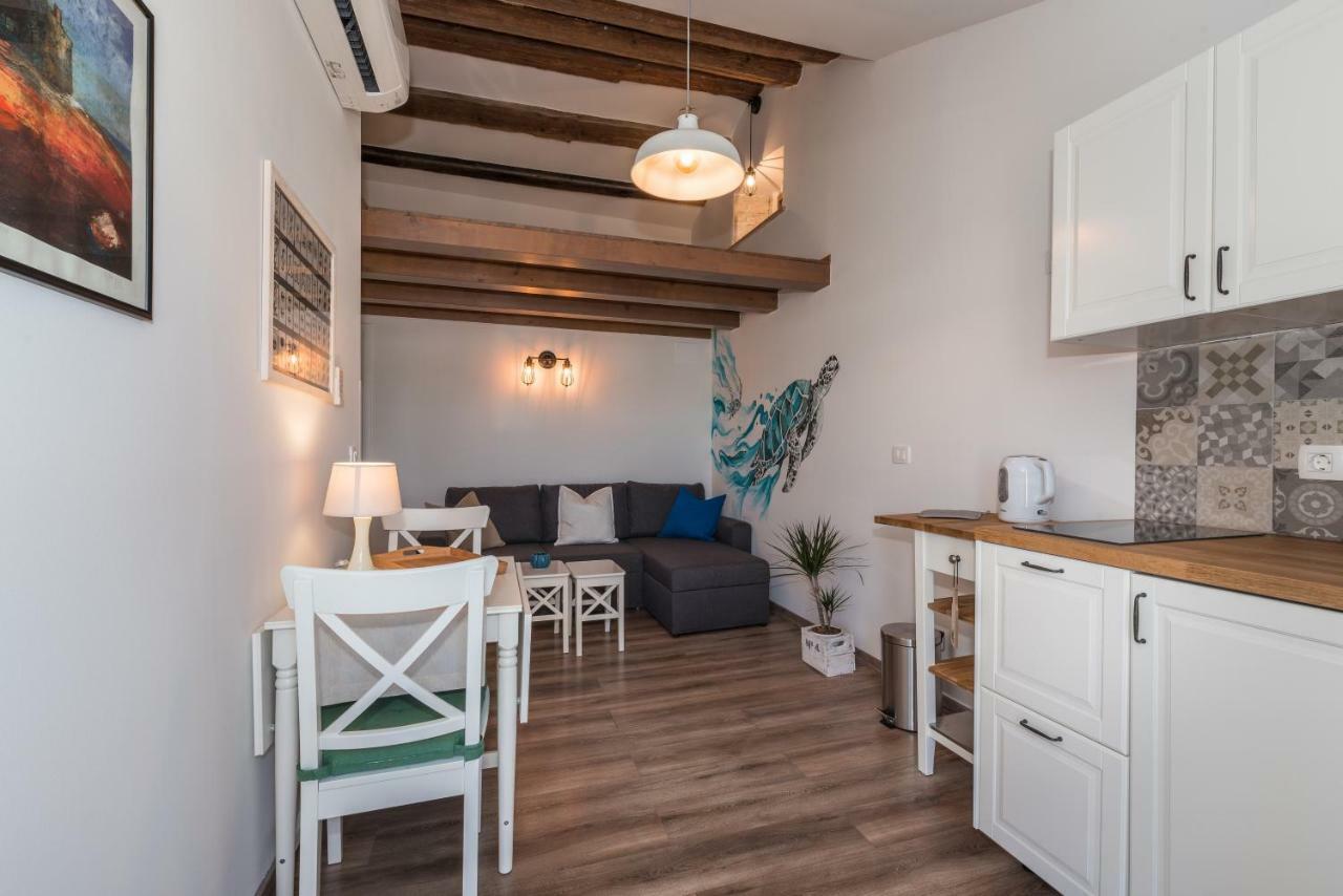Skipper Suites Novigrad  Exterior photo